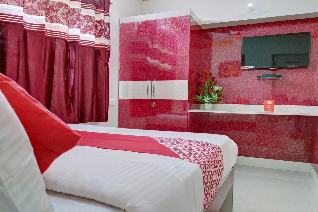 Hotel Oyo 11093 Rathod 3*