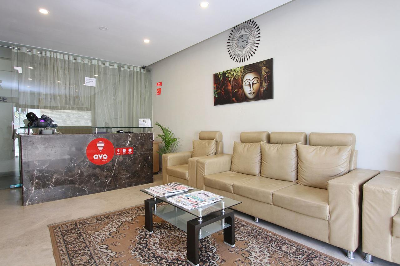 Hotel Oyo 7463 Leo 3*