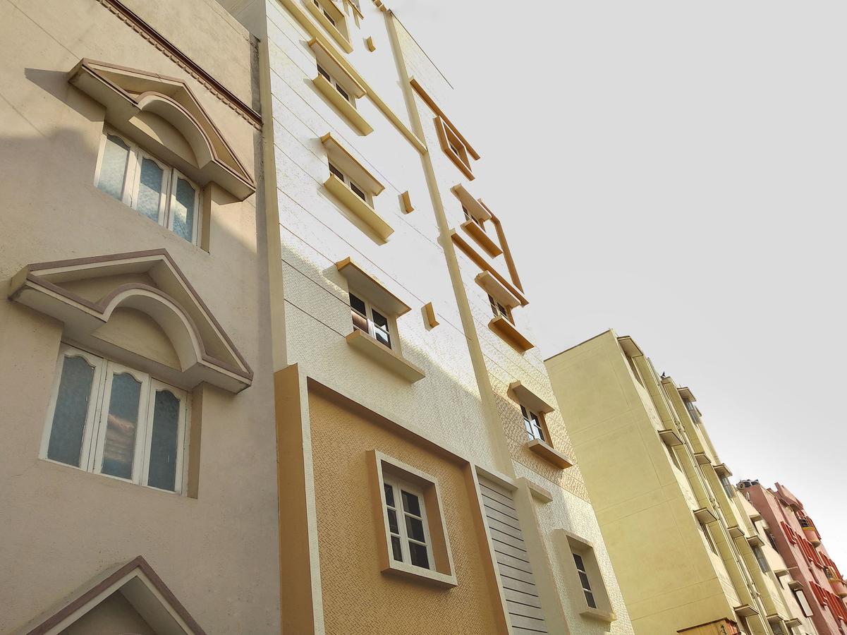 Hotel Oyo 11093 Rathod