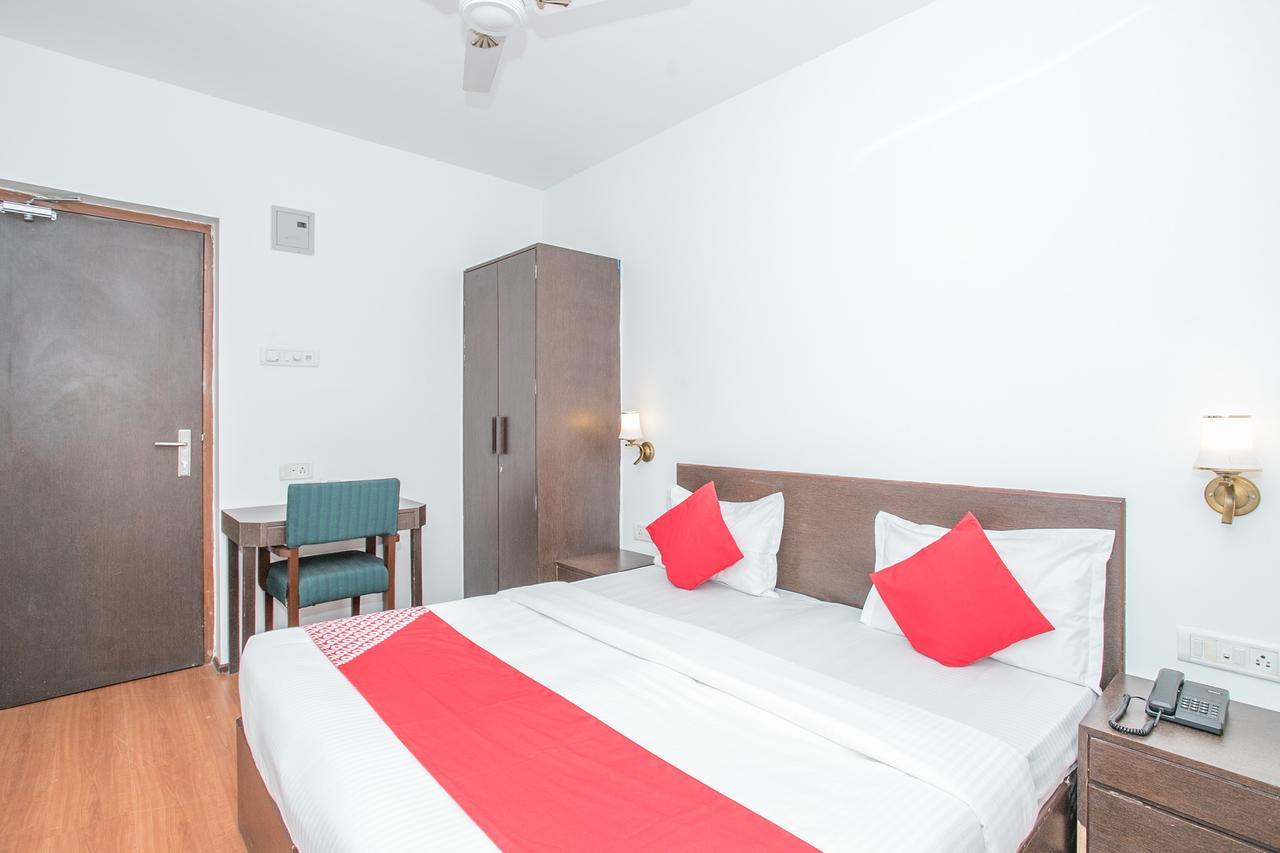 Hotel Oyo 12525 Pmr 3*
