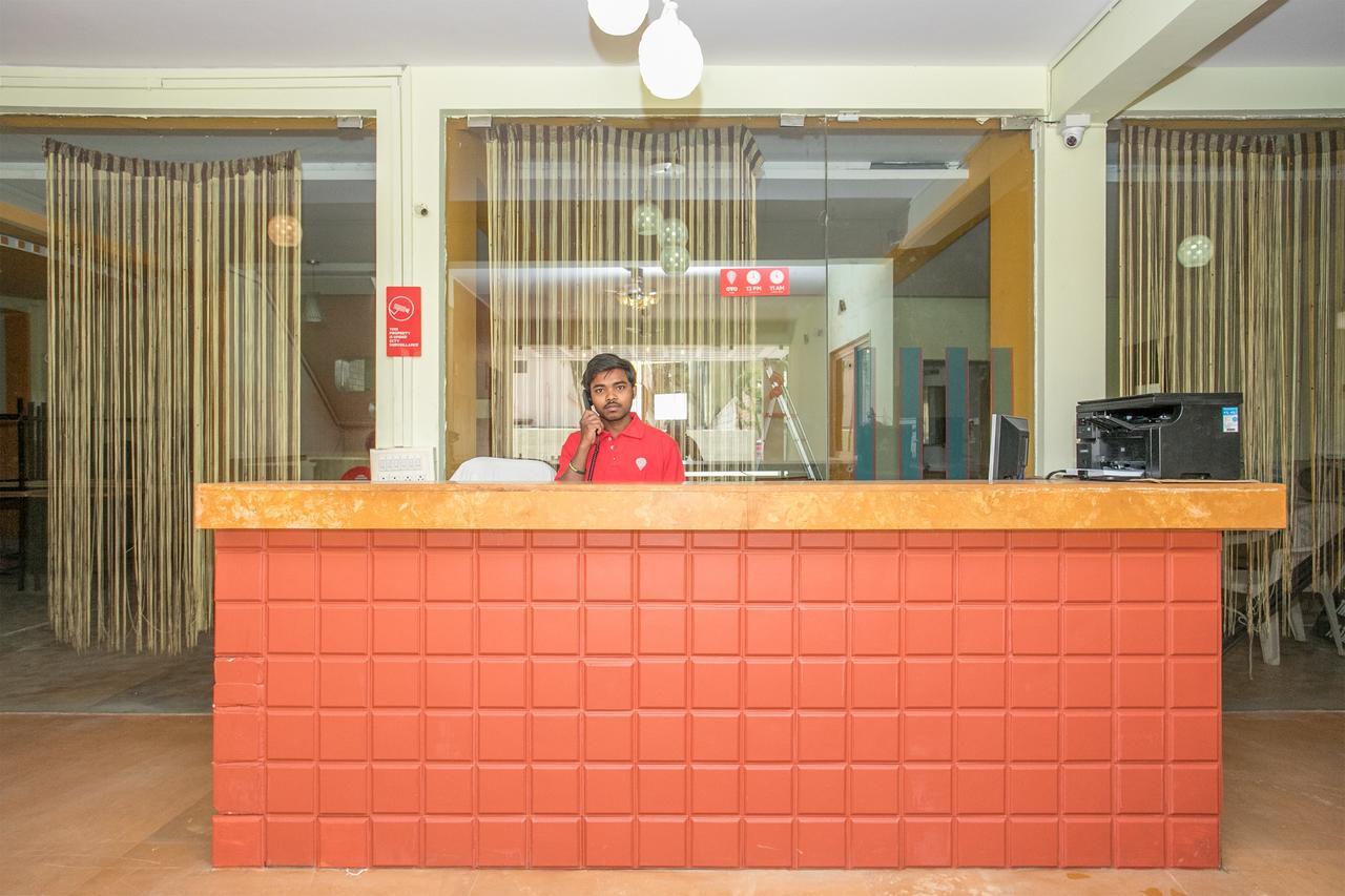 Hotel Oyo 12525 Pmr