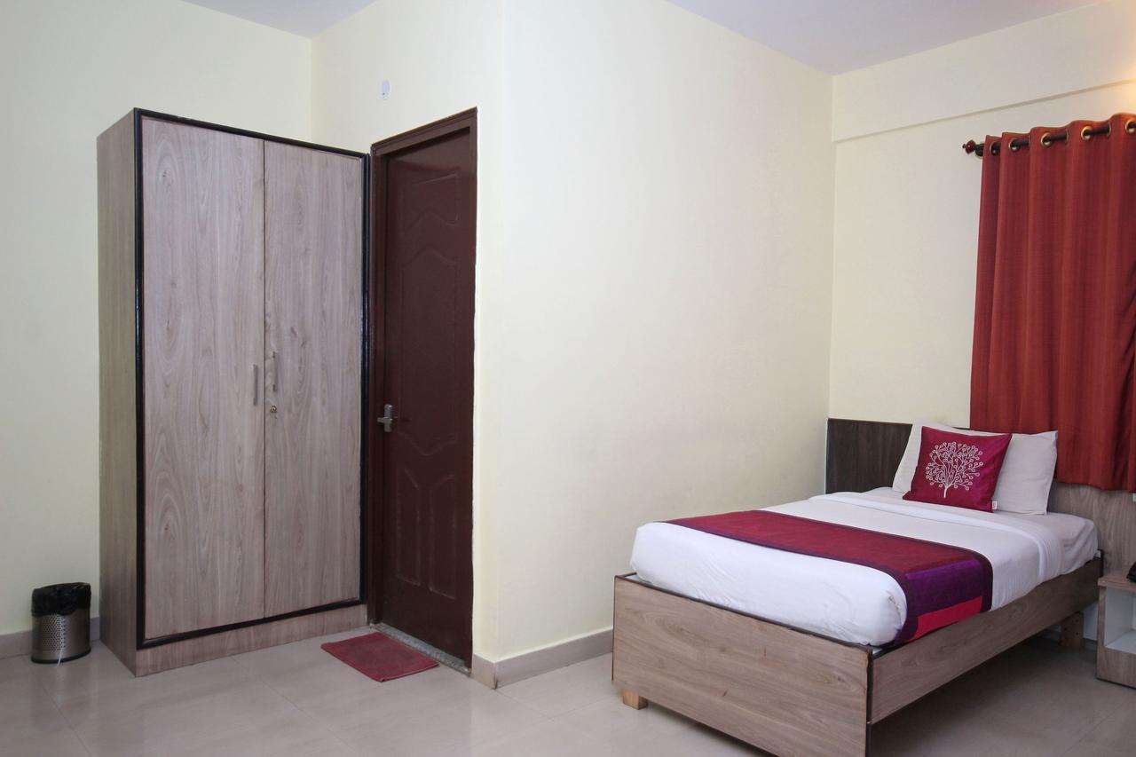 Oyo 3099 Cherry Comforts Hotel