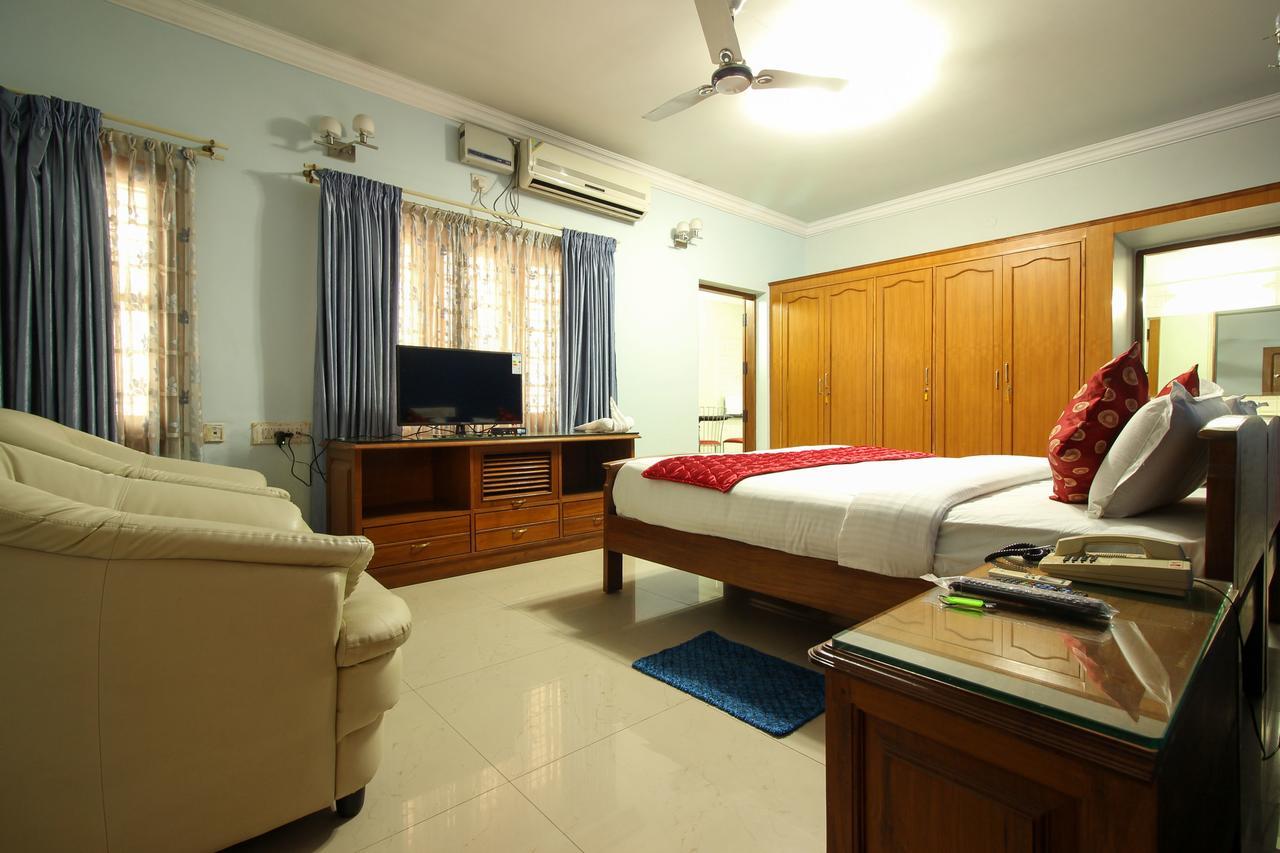 Oyo 24573 Eyrie Comforts Bangalore
