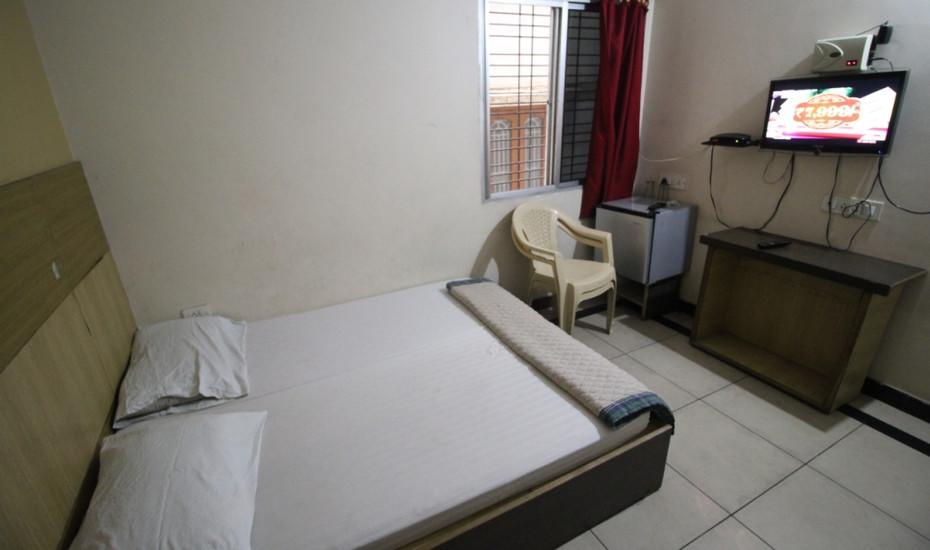 Hotel Gks Residency