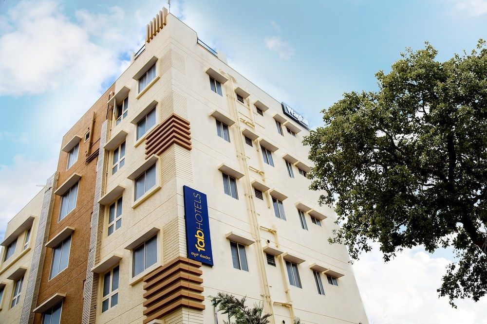 Fabexpress Wagtail Hotel 3*