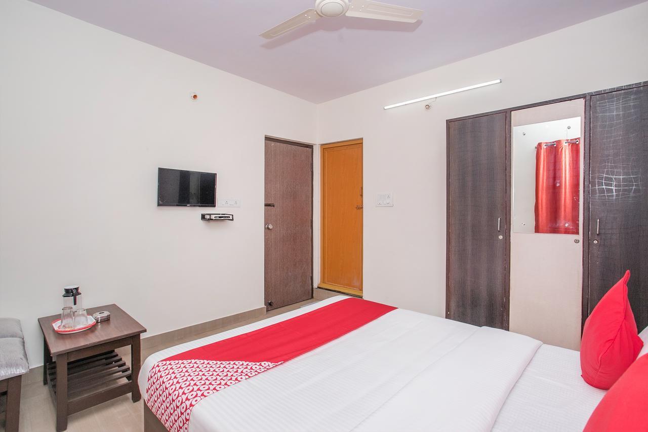Oyo 14519 Sunrise Residency