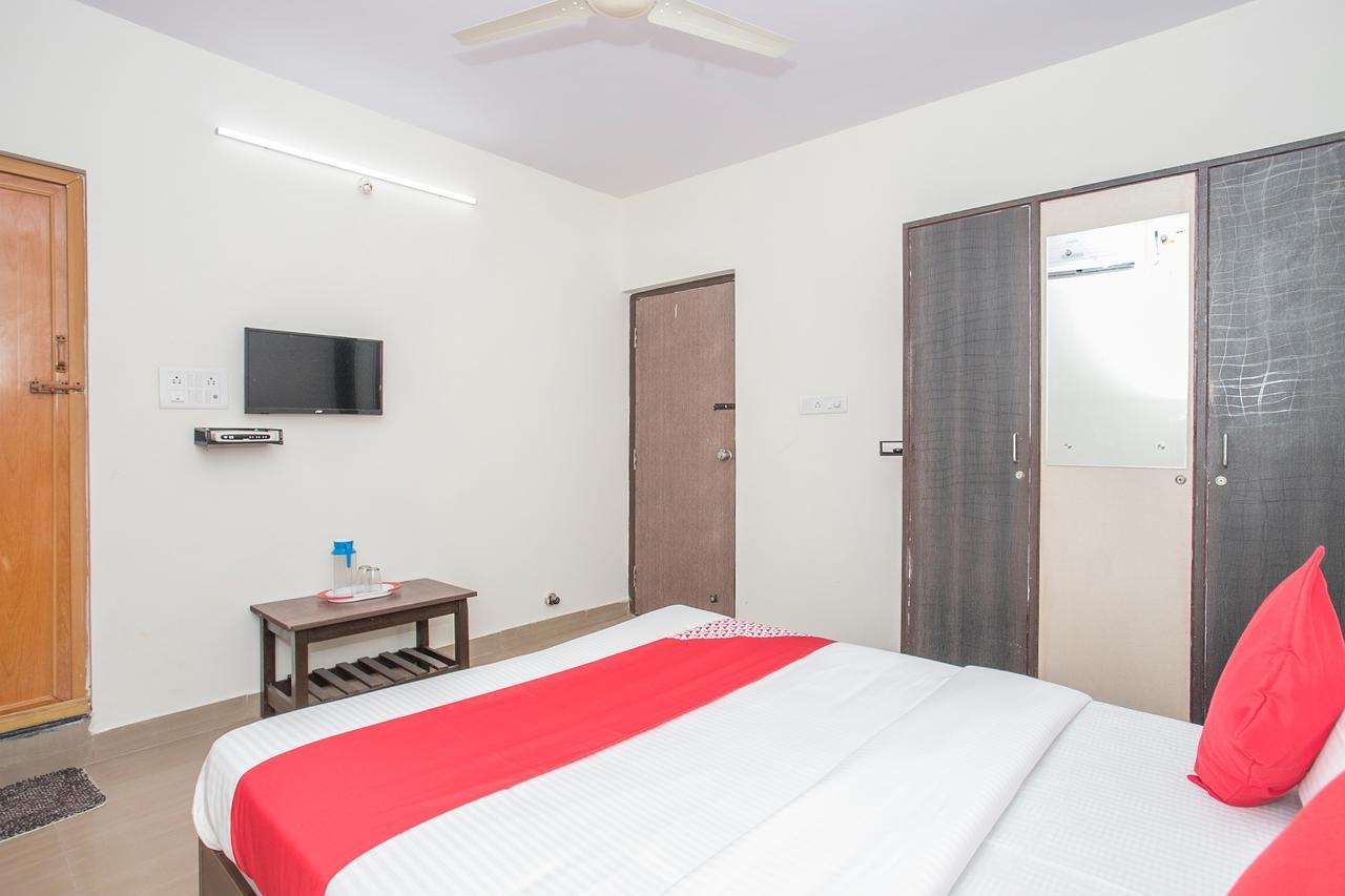Oyo 14519 Sunrise Residency