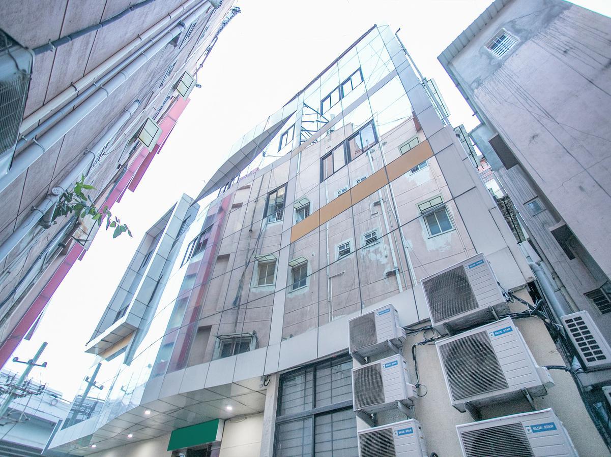 Hotel Oyo 14204 Comfort Residency
