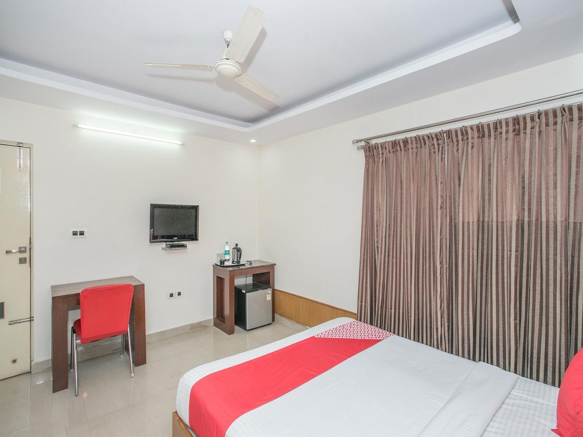 Oyo 14204 Comfort Residency 3*