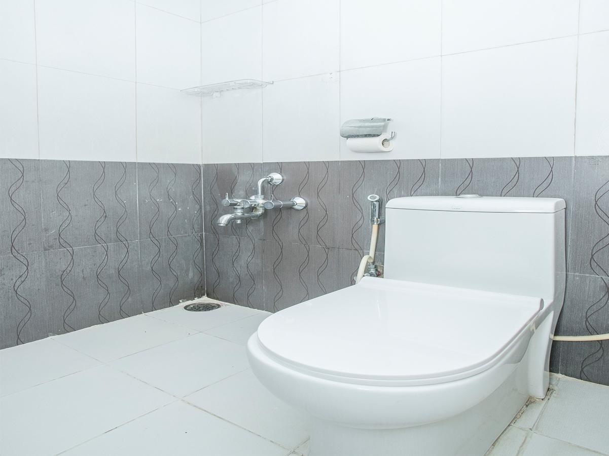 Oyo 14204 Comfort Residency Hotel