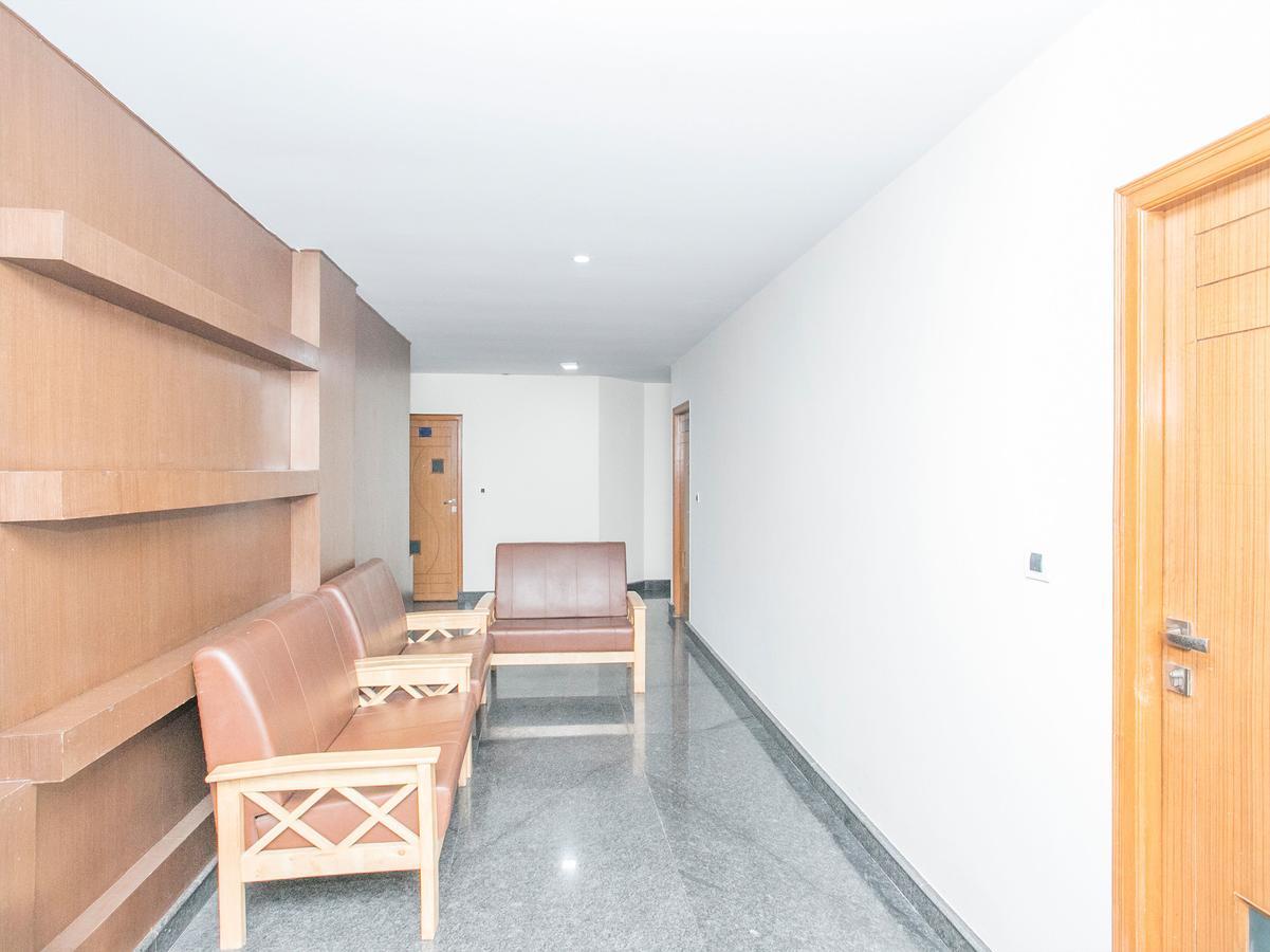 Hotel Oyo 14204 Comfort Residency