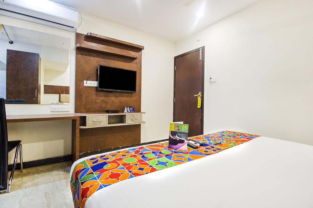 Hotel Fabhotel Crown - Nr Sony Signals 3*