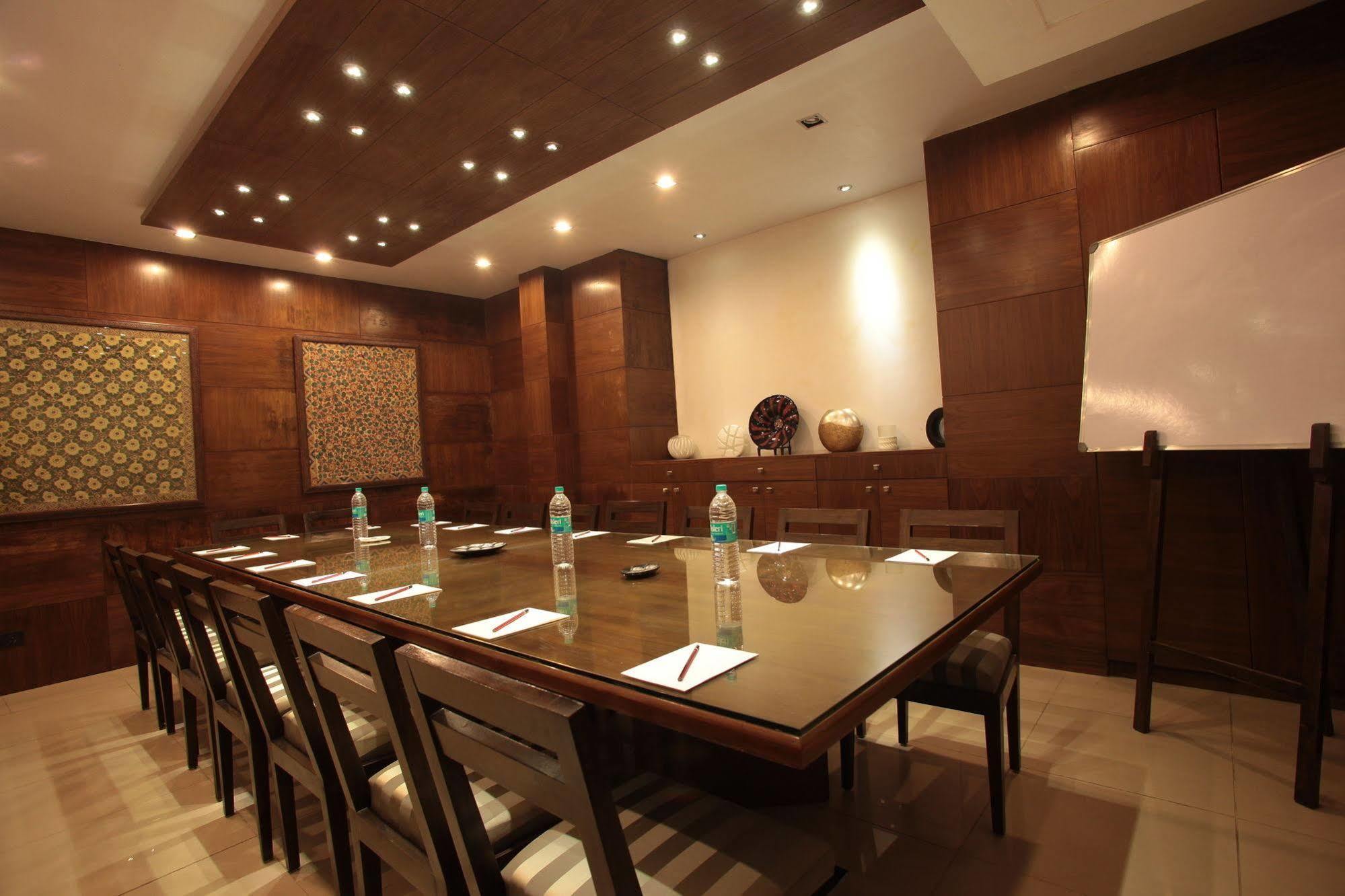 Hotel Justa Mg Road Bangalore