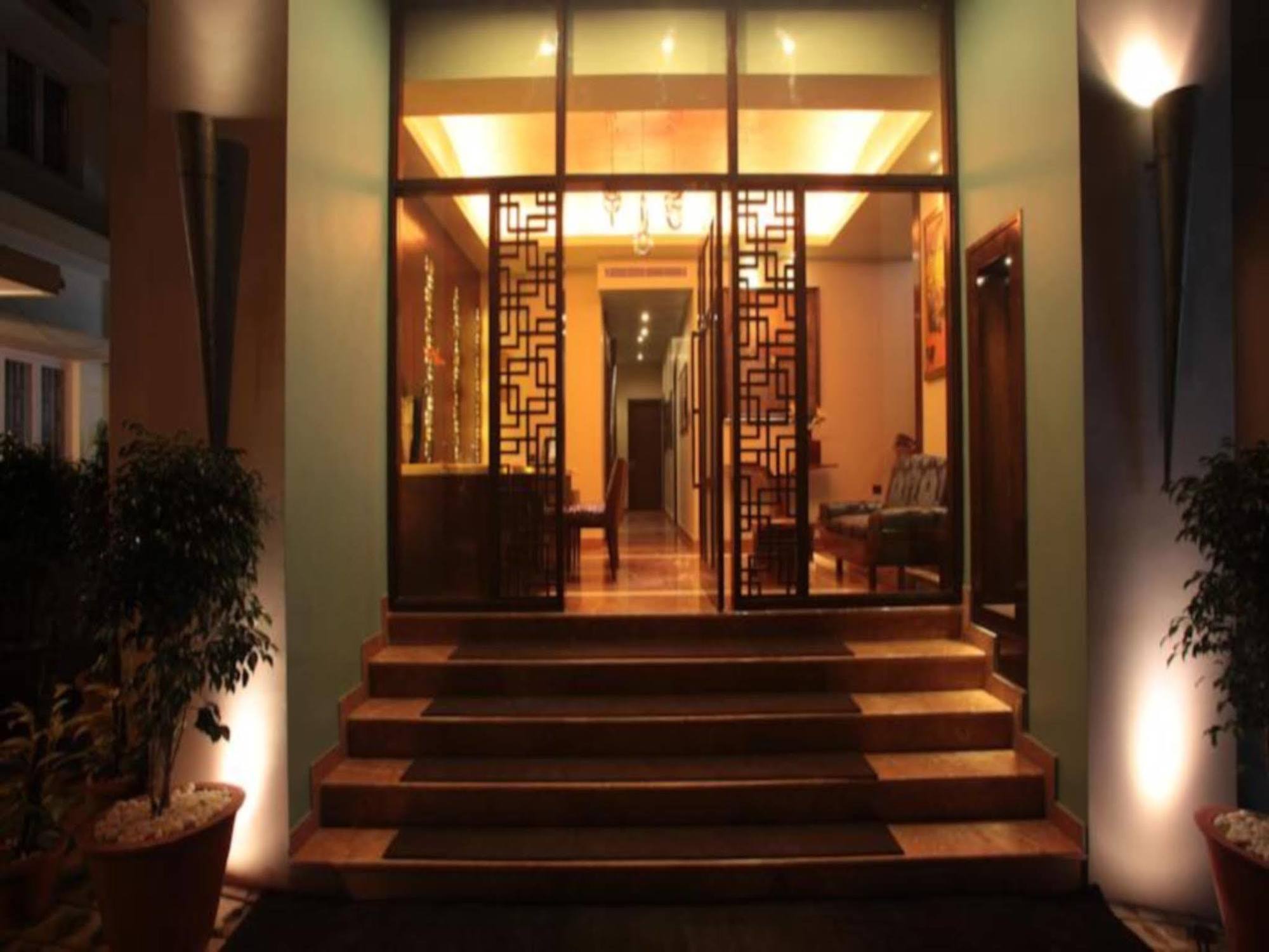 Hotel Justa Mg Road