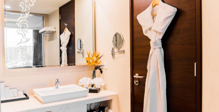 Hotel Howard Johnson By Wyndham, Hebbal, 4*