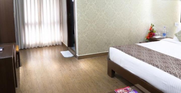 R D Suites Koramangala Bed & Breakfast 3*