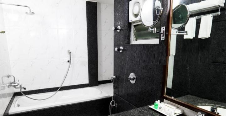R D Suites Koramangala Bed & Breakfast 3*