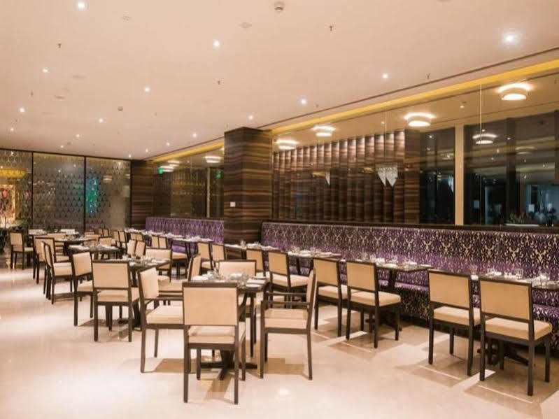 Hotel Howard Johnson By Wyndham, Hebbal,