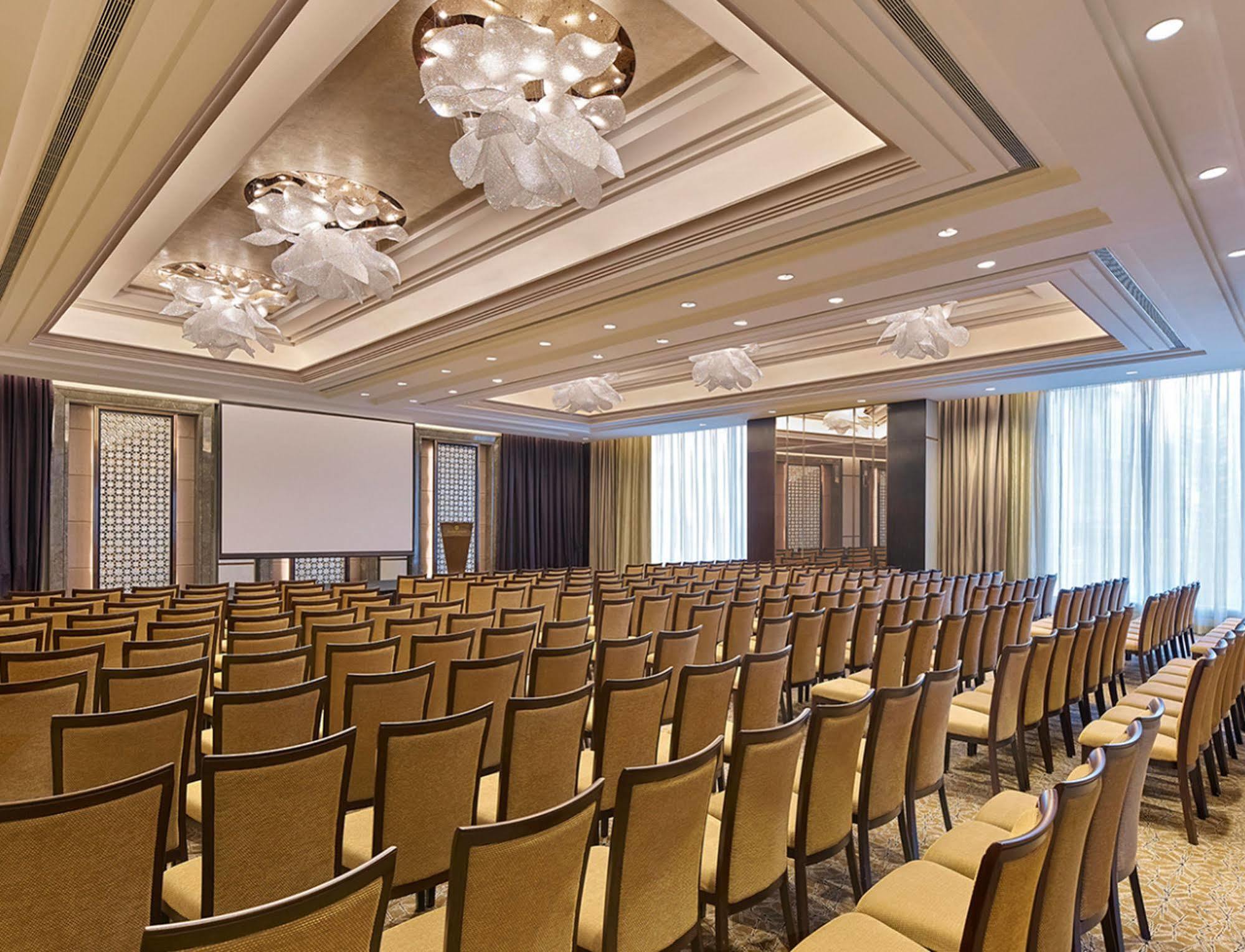 Shangri-la Hotel Bangalore