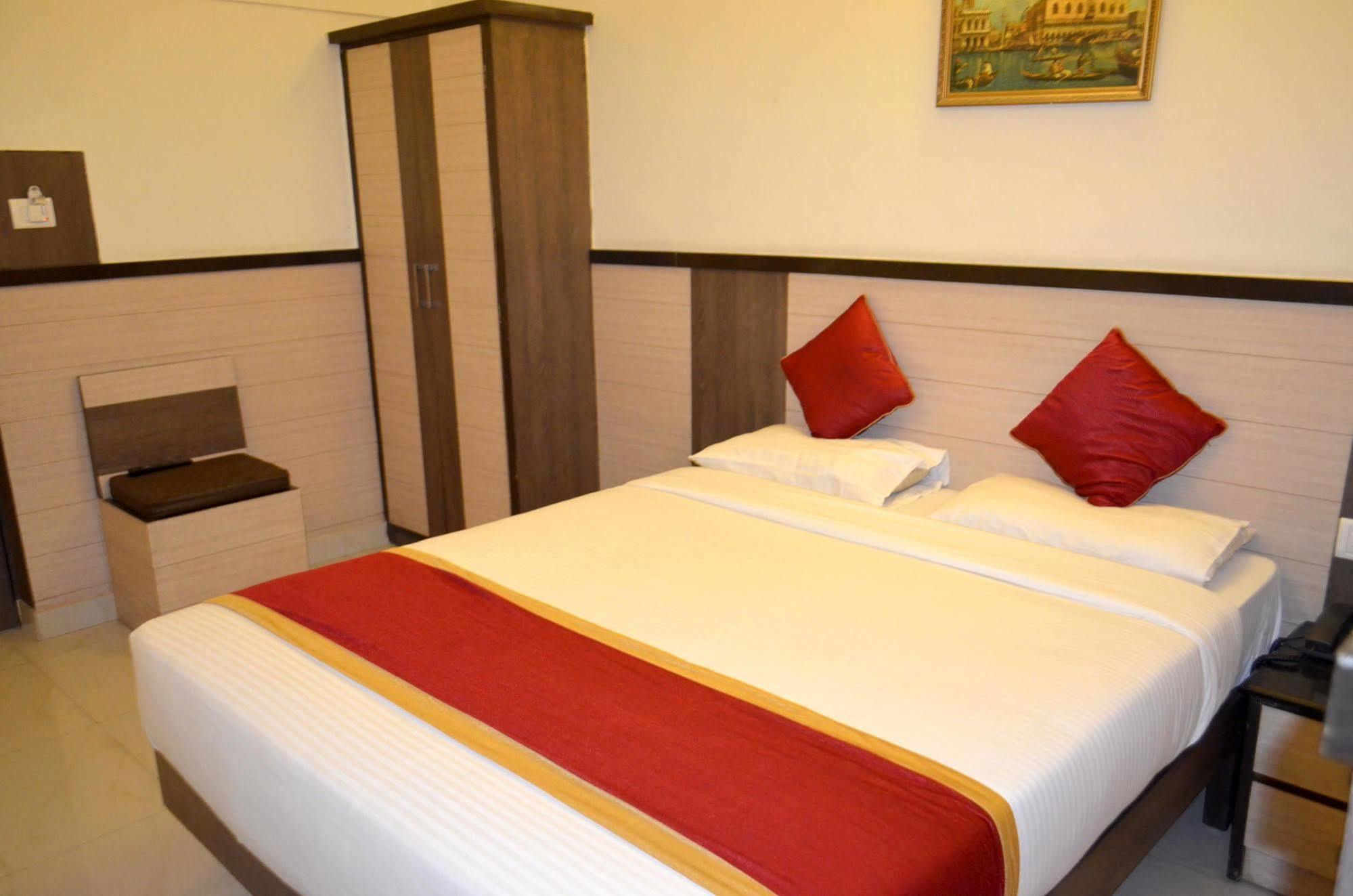 Comfort Hotel 2*