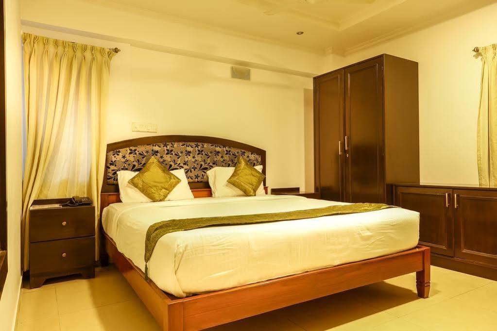 Octave Fairway Hotel