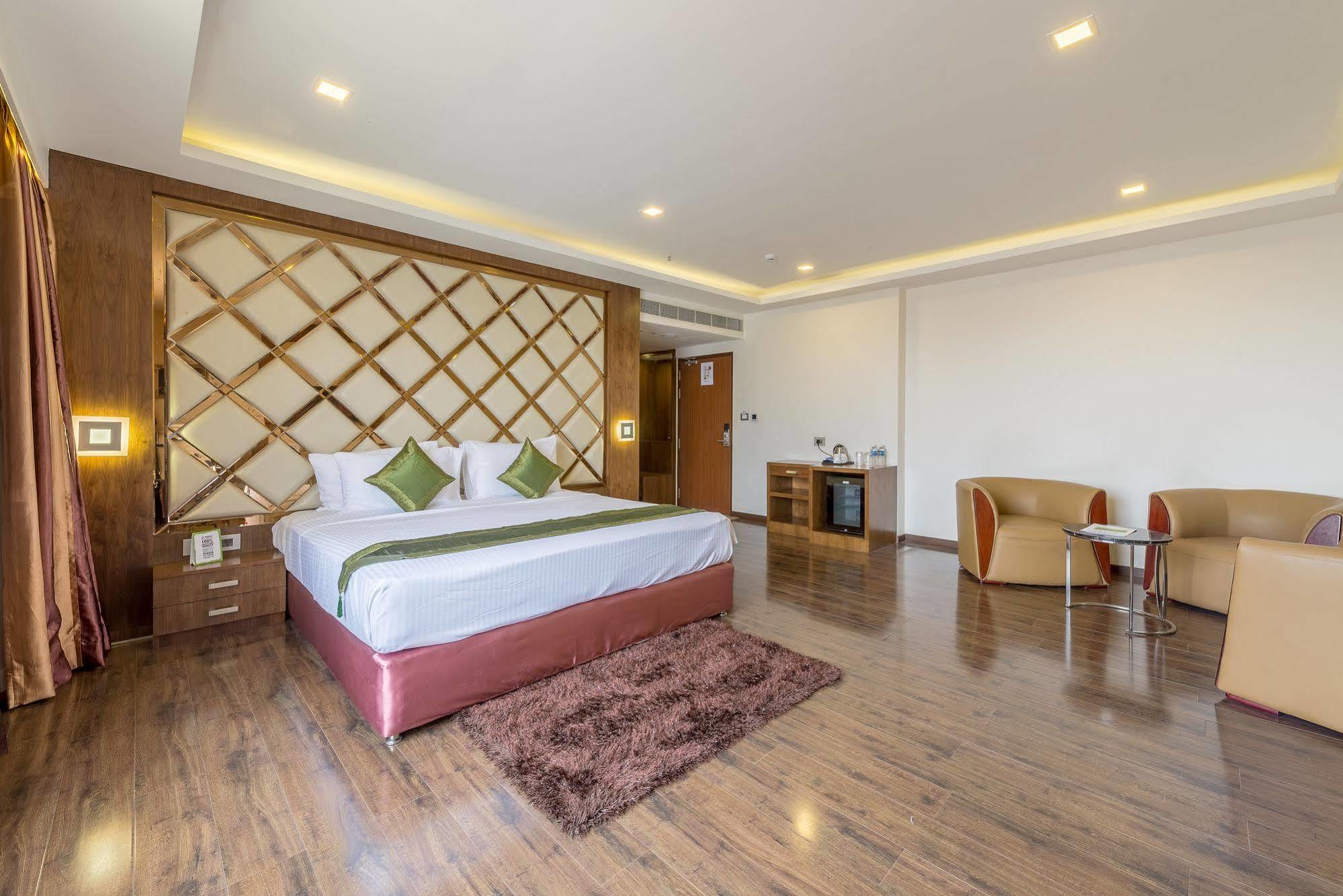 Hotel Sahar Pavillion Bangalore
