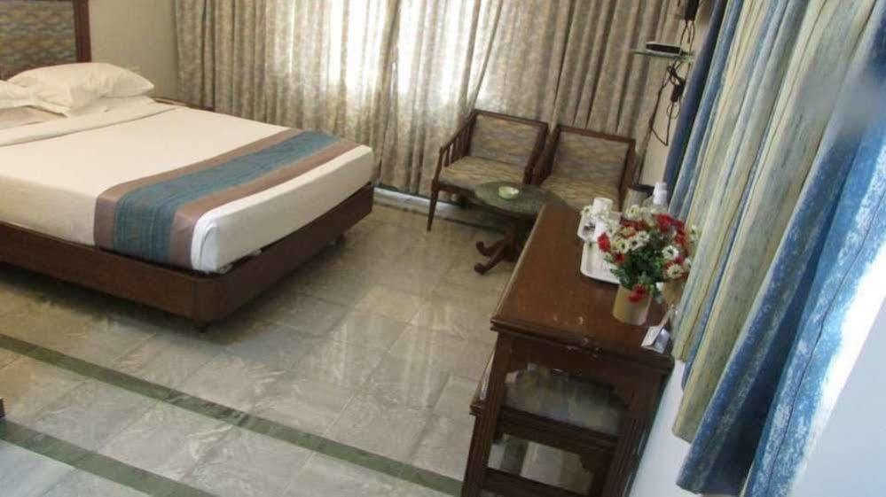 Sovereign 3*
