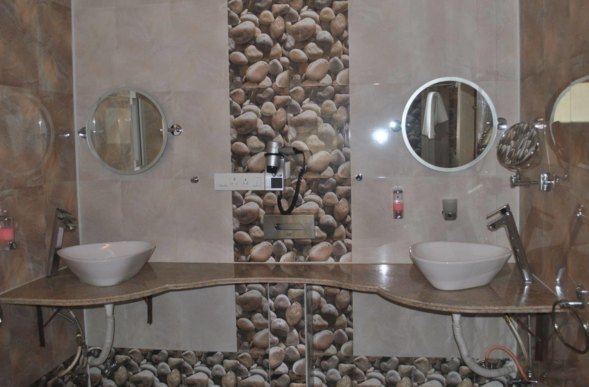 Eagle Ridge 3* Bangalore