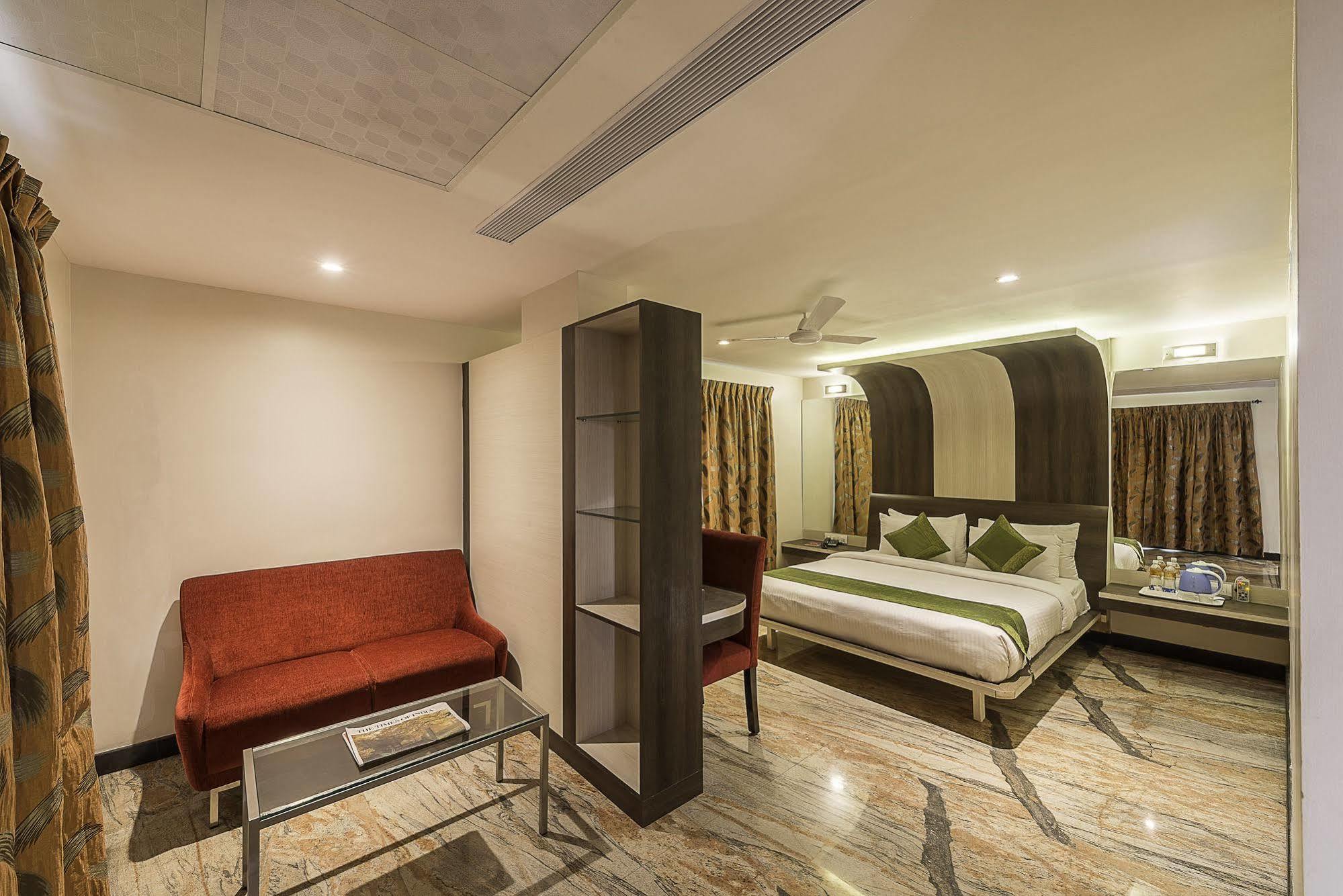 Hotel Cartier Biznotel 3*