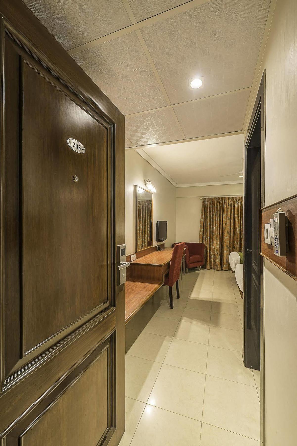 Hotel Cartier Biznotel 3*