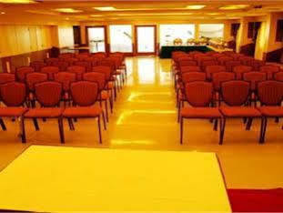 Nandhini J.p. Nagar Hotel 2*