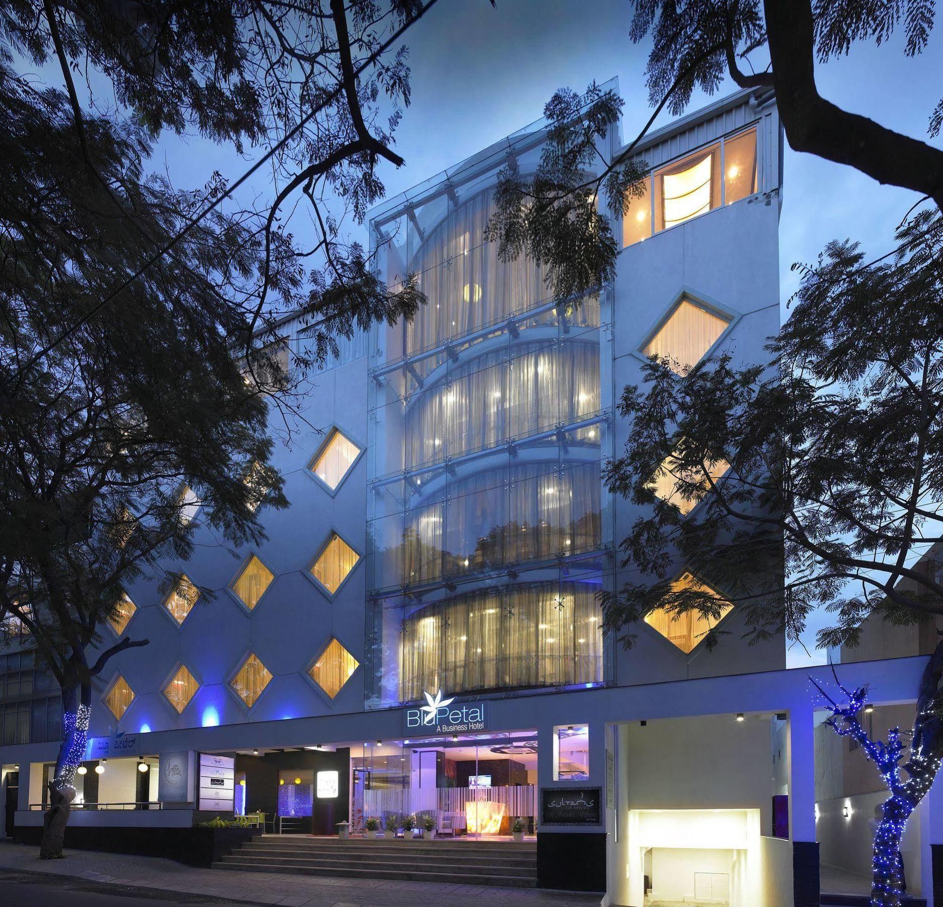 Hotel Blu Petal - A Business 3*