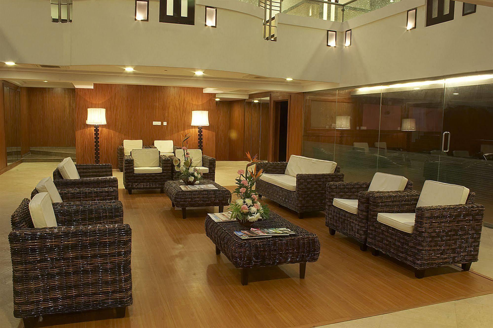 Shilton Royale Hotel