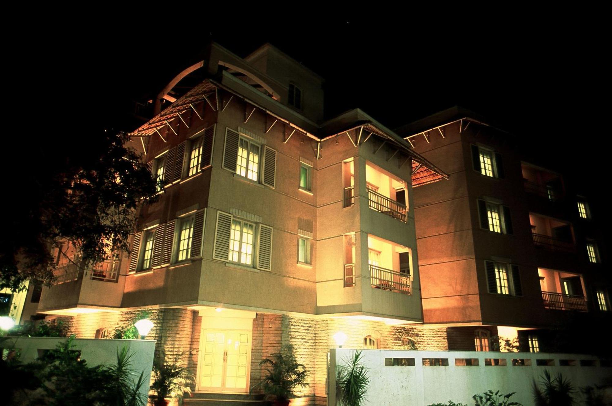 Tristar Serviced Apartment *