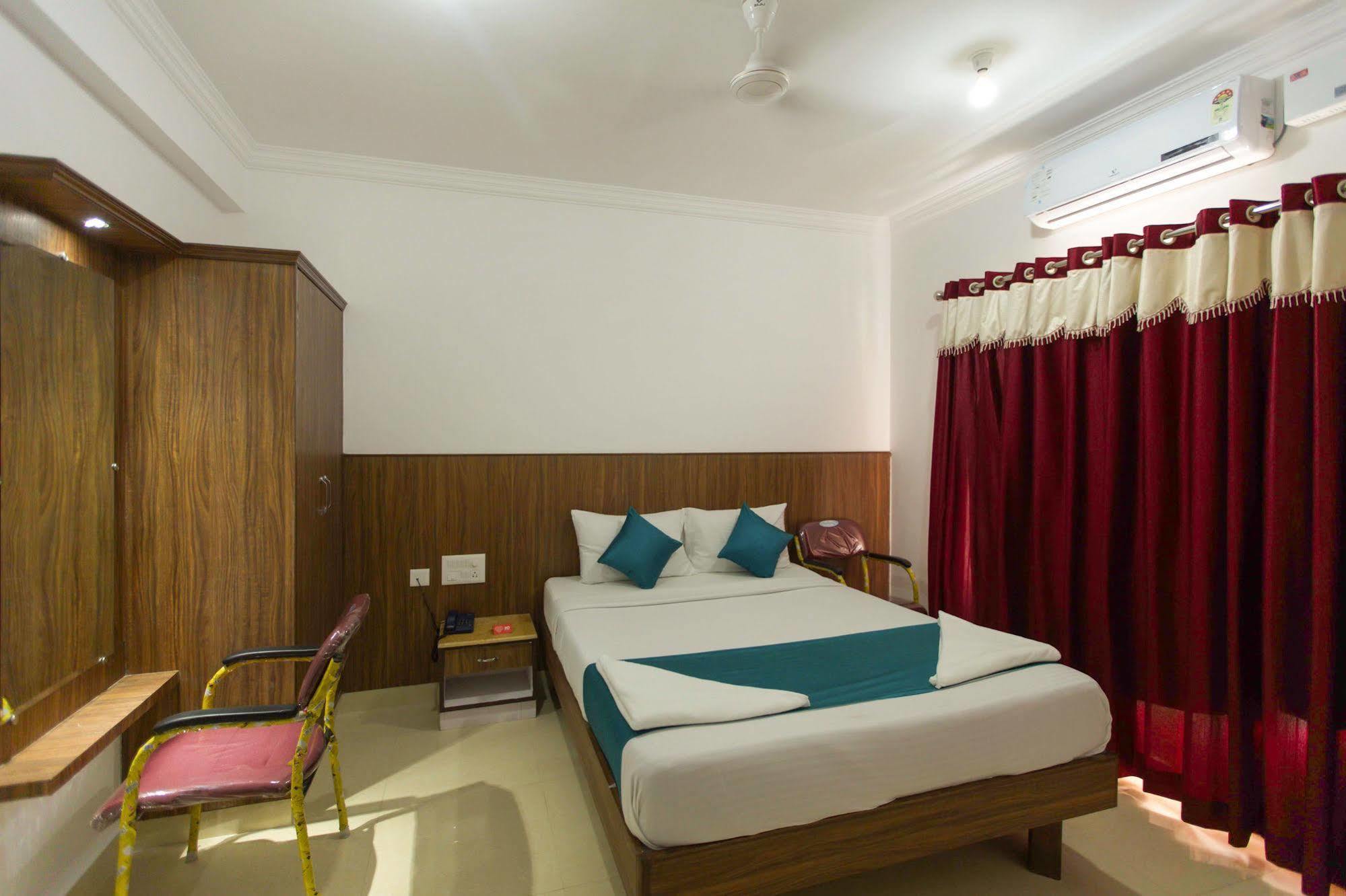 Hotel Zo Majestic Anand Rao Circle 3*