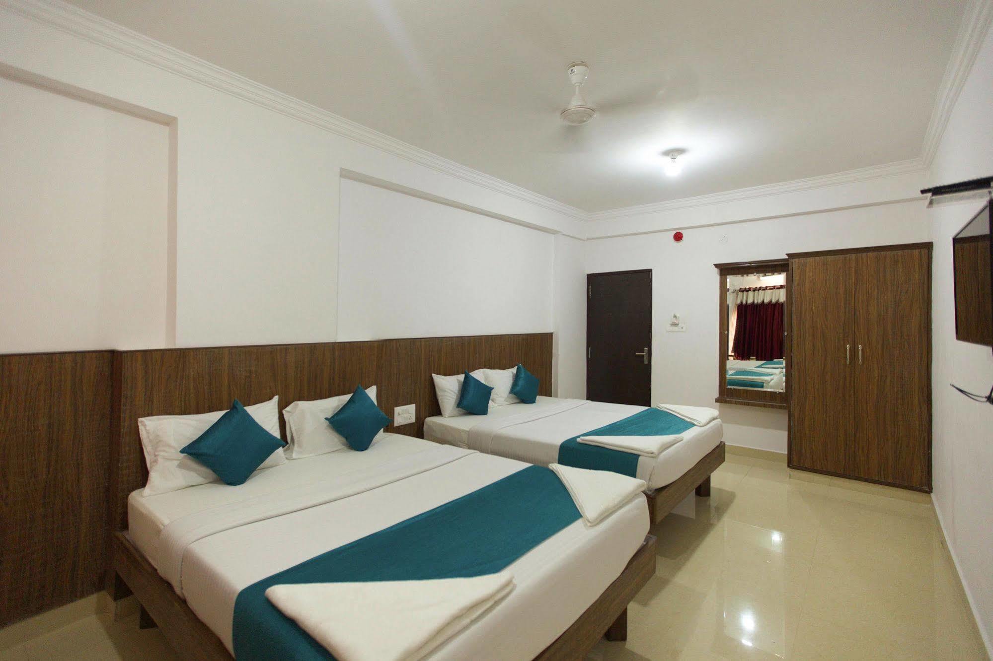 Hotel Zo Majestic Anand Rao Circle 3*