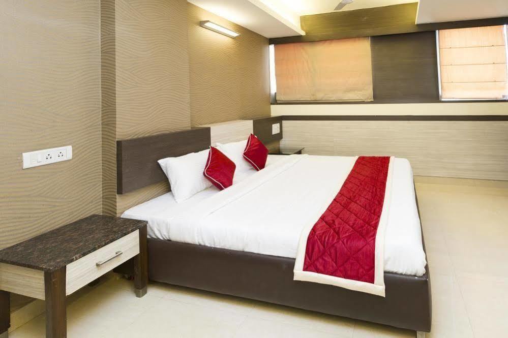 Hotel Oyo Vijayanagar Bangalore