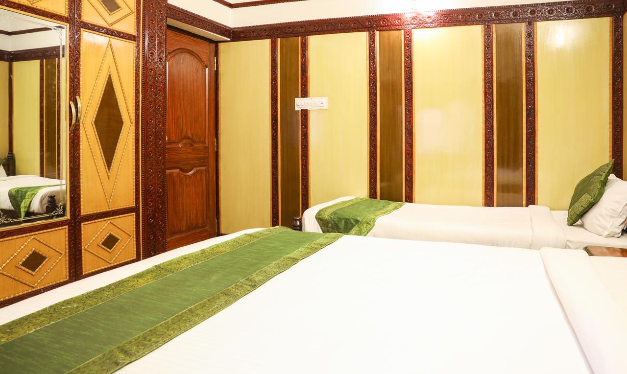 Hotel Treebo Nava Nidhi Comforts