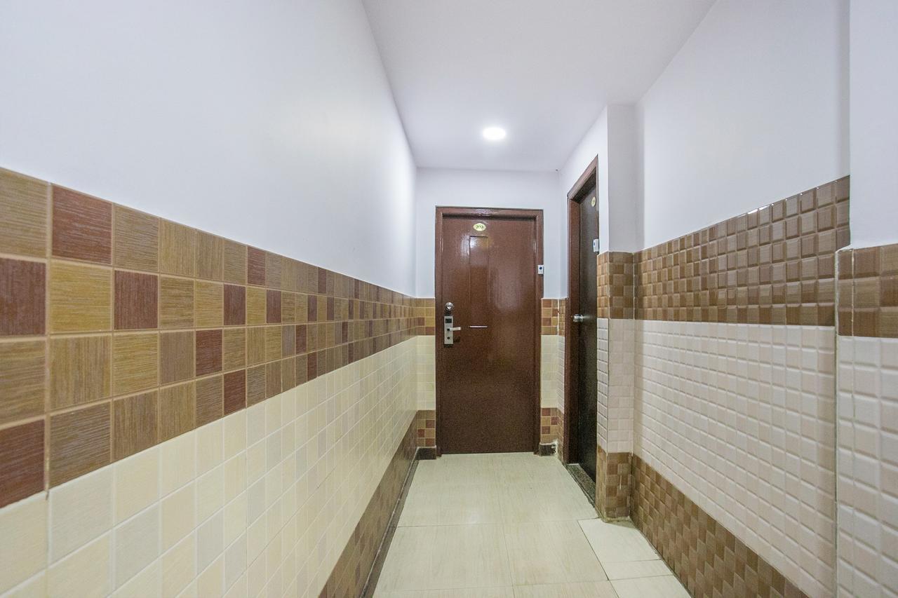 Oyo 16411 Sai Comforts Hotel 3*