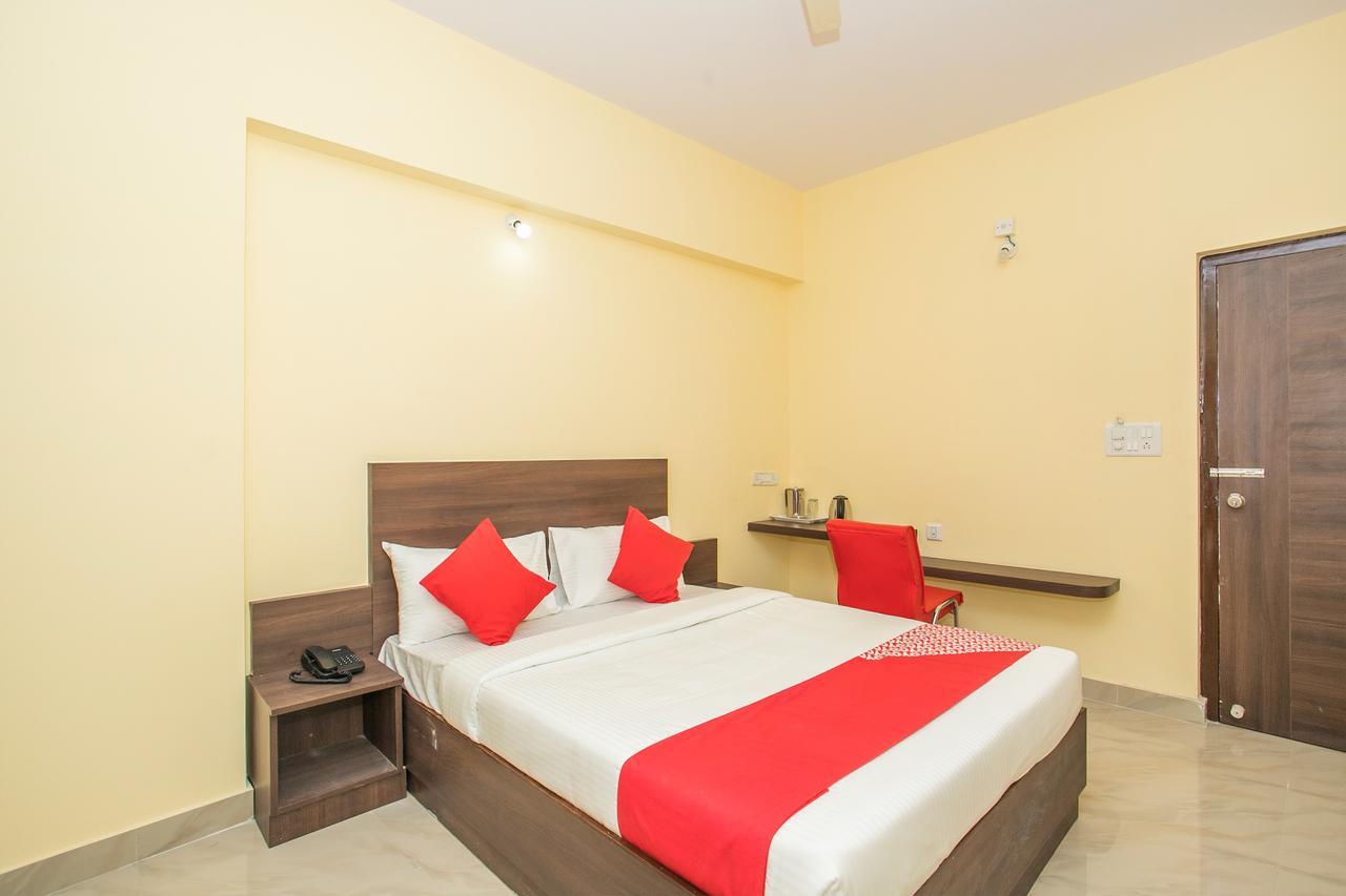 Champion Palace Hotel 3*
