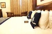 Hotel Oyo Premium Jayanagar Jain Temple
