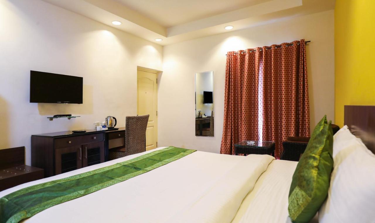 Treebo Trend White Mg Hotel Bangalore