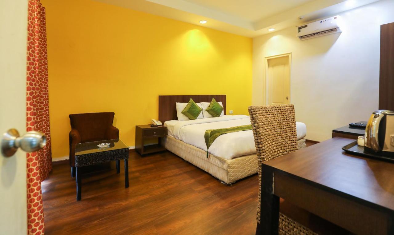 Treebo Trend White Mg Hotel 3*