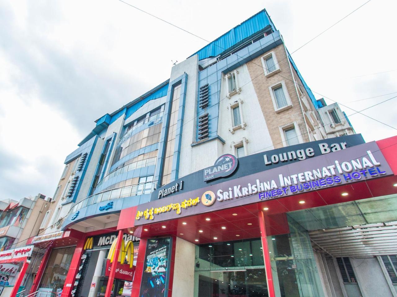 Hotel Oyo 16557 Sri Krishna International Bangalore