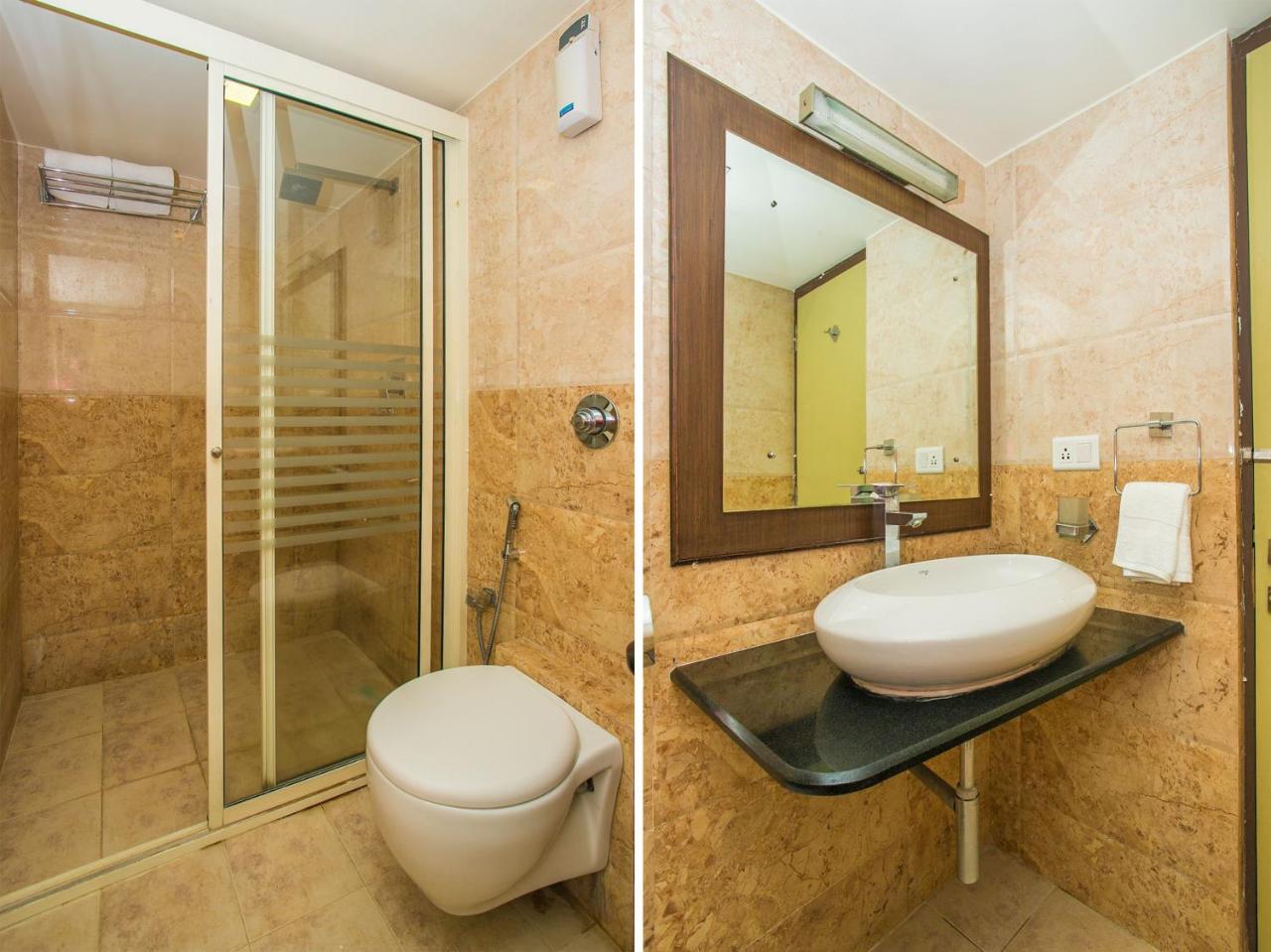 Hotel Oyo 16557 Sri Krishna International 3*