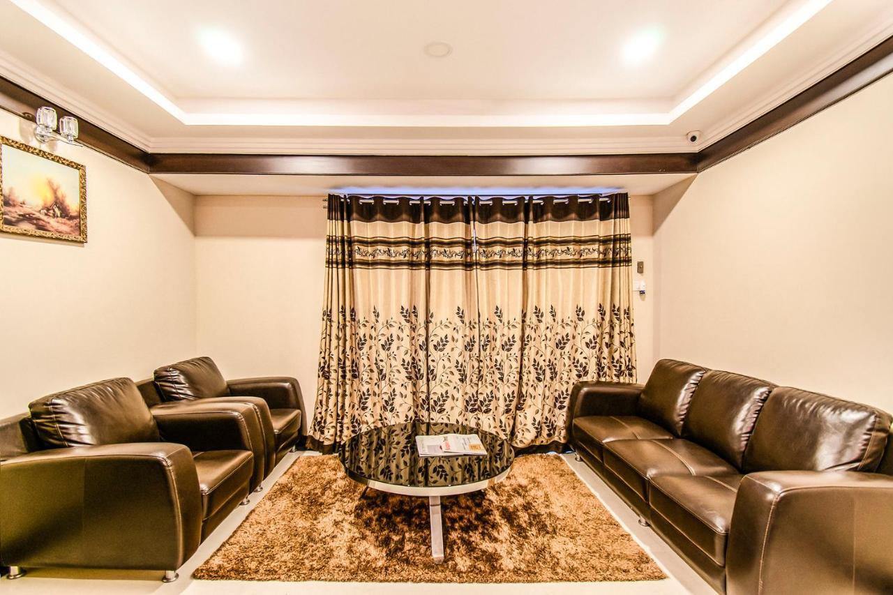 Fabexpress Wagtail Hotel Bangalore