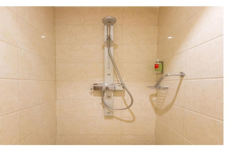 Hotel Oyo Townhouse 029 Brigade Road Bangalore