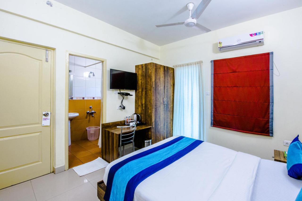 Hotel Mint Queensway Near Ulsoor Bangalore