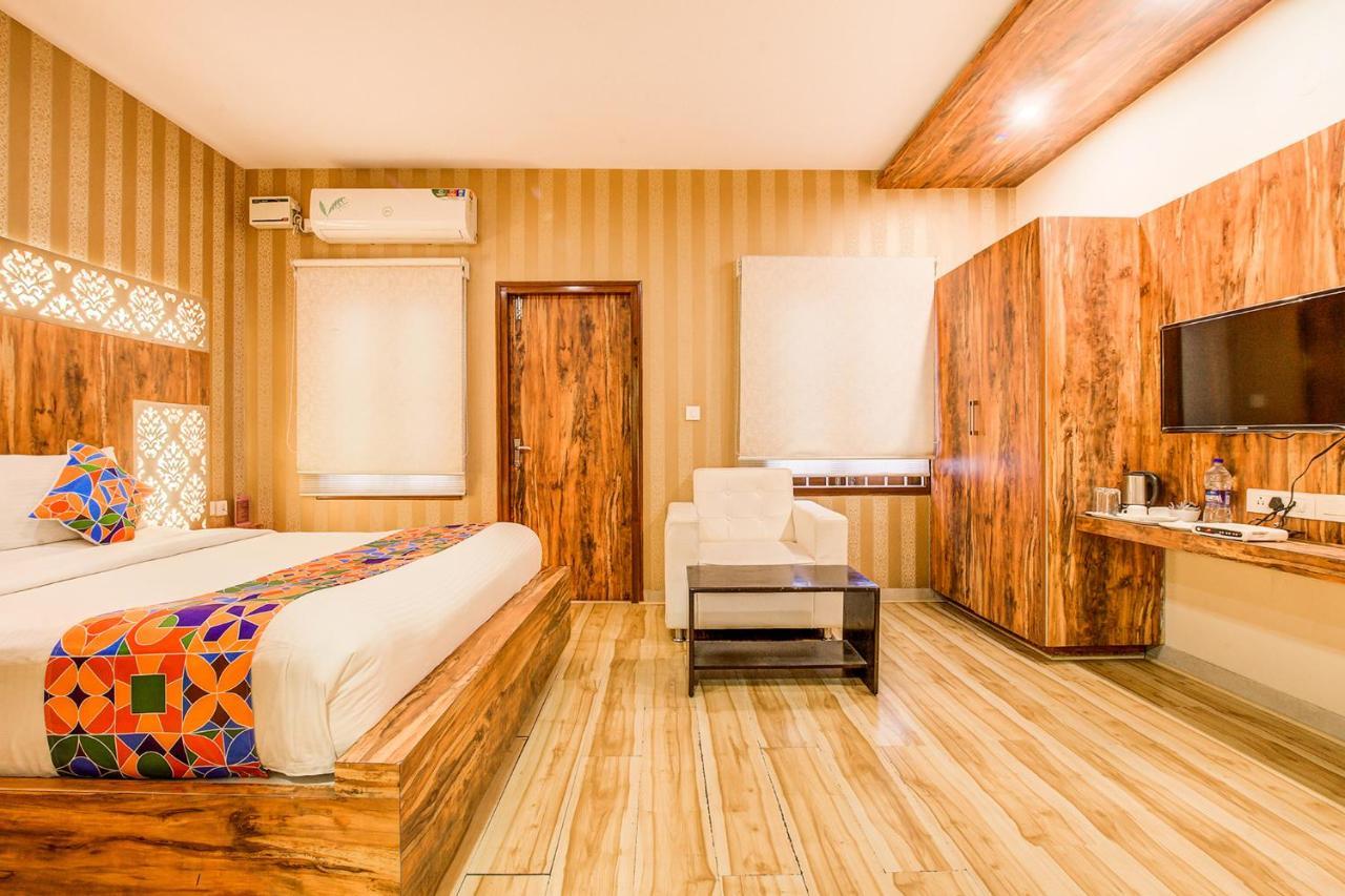 Fabhotel Grand Savoury Frazer Town Hotel 3*