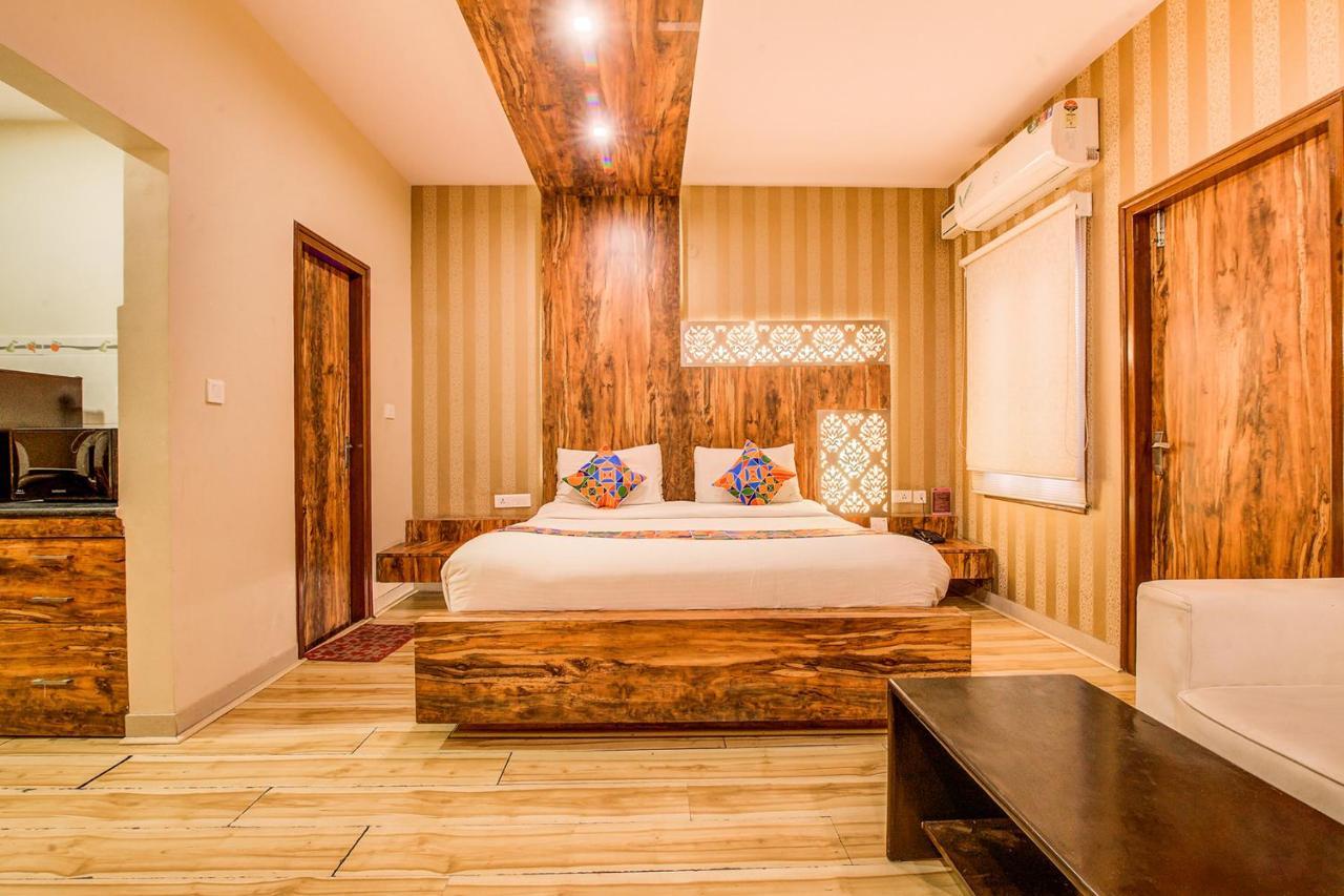 Fabhotel Grand Savoury Frazer Town Bangalore
